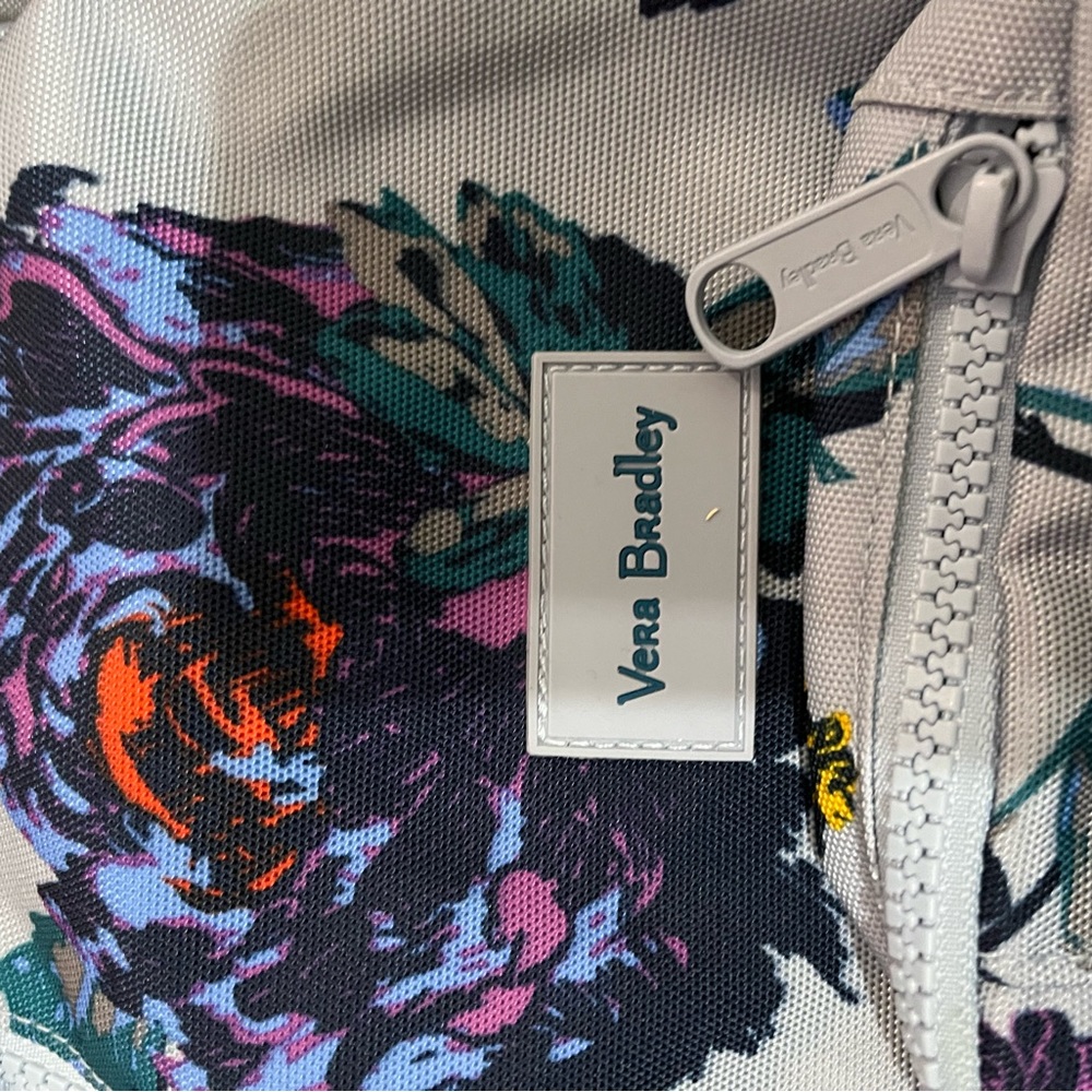 Vera Bradley sling crossbody, no tags but brand new! Never used!